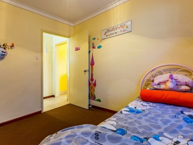 77B Eileen Street, Gosnells WA 6110