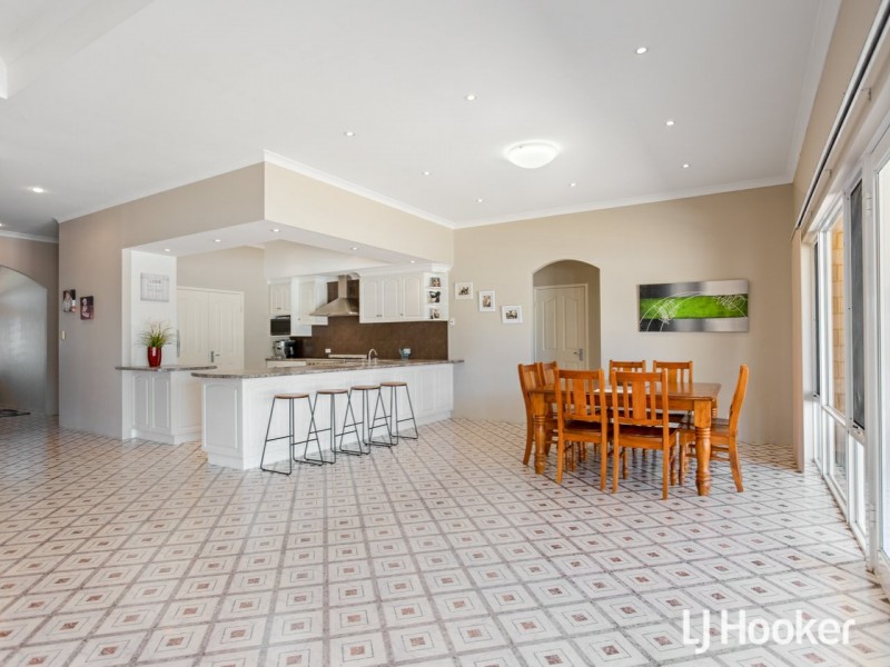 84 The Horseshoe, Wandi WA 6167