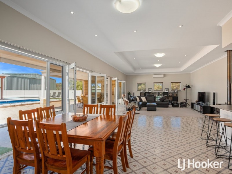 84 The Horseshoe, Wandi WA 6167