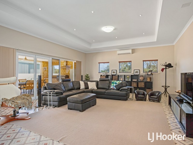 84 The Horseshoe, Wandi WA 6167