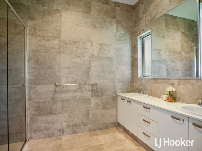 84 The Horseshoe, Wandi WA 6167