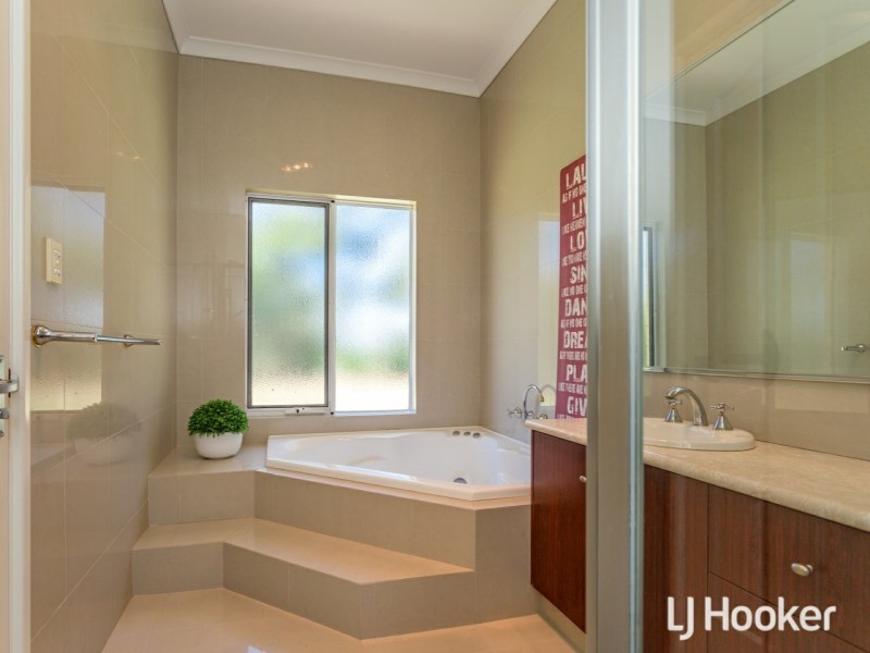 84 The Horseshoe, Wandi WA 6167