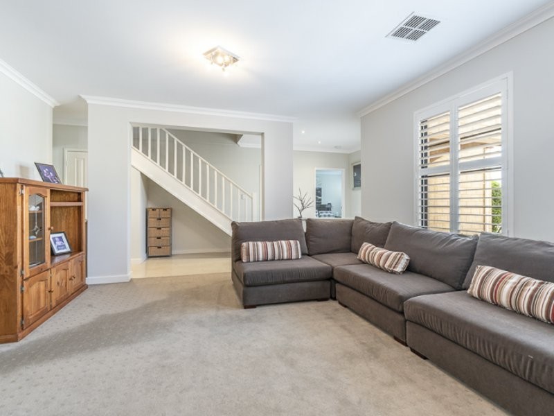 40 Bramdean Crescent, Canning Vale WA 6155