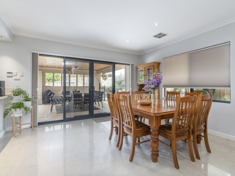 40 Bramdean Crescent, Canning Vale WA 6155
