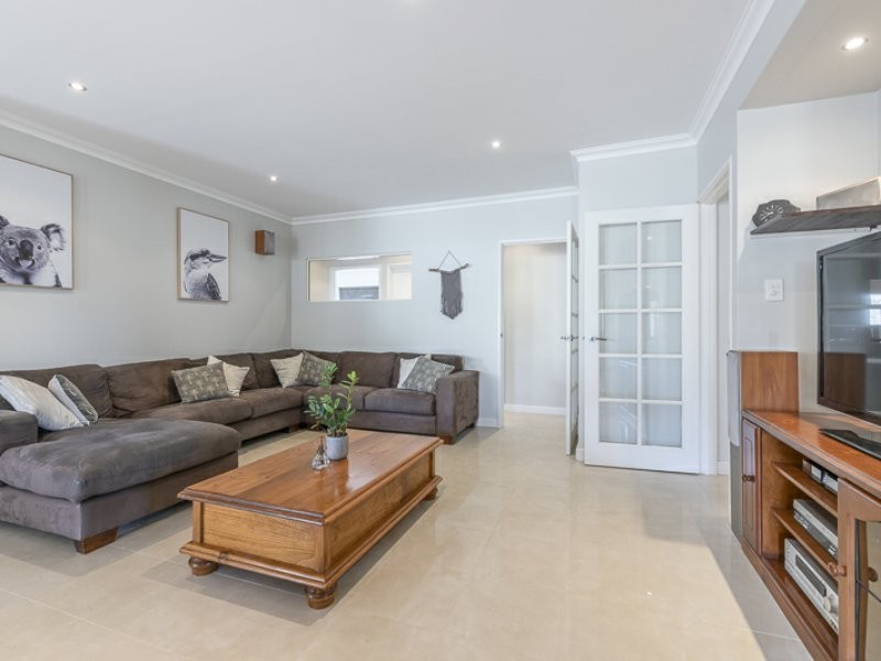 40 Bramdean Crescent, Canning Vale WA 6155