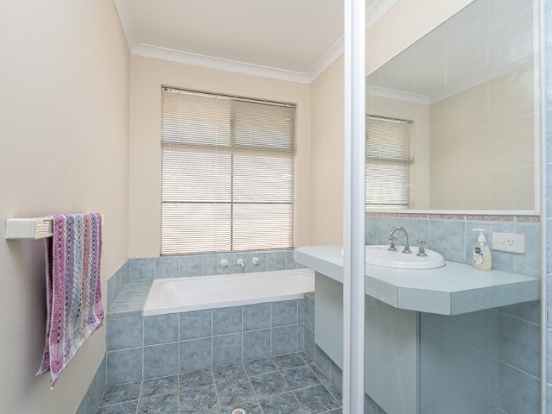 60B Towncentre Drive, Thornlie WA 6108