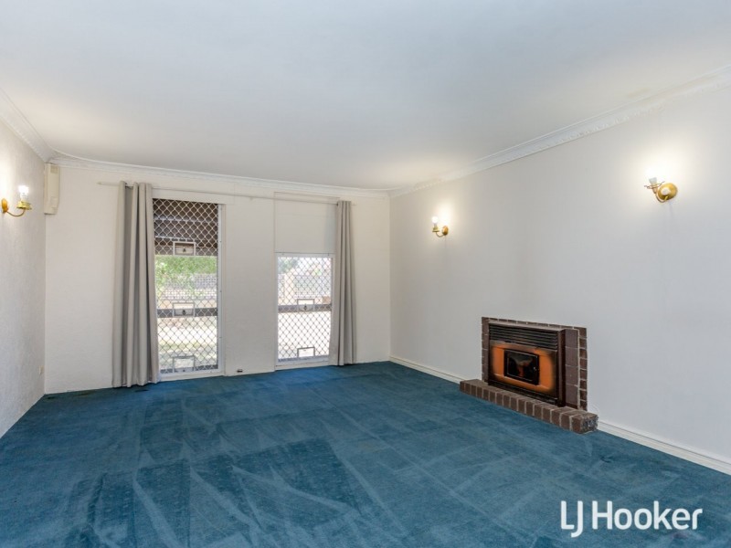 54 Martindale Avenue, Thornlie WA 6108