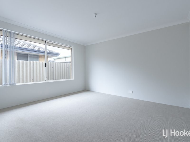 10A Berehaven Avenue, Thornlie WA 6108