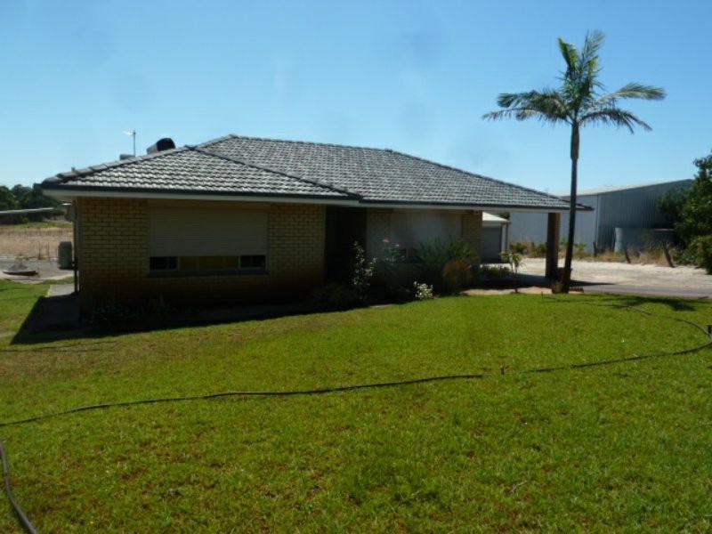 318 Mandogalup Road, Mandogalup WA 6167