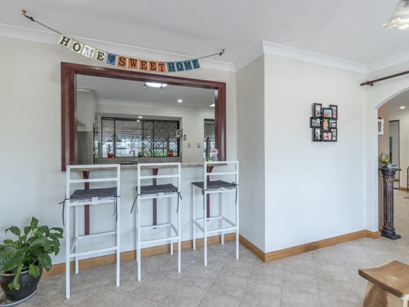 1 Knightsbridge Way, Thornlie WA 6108