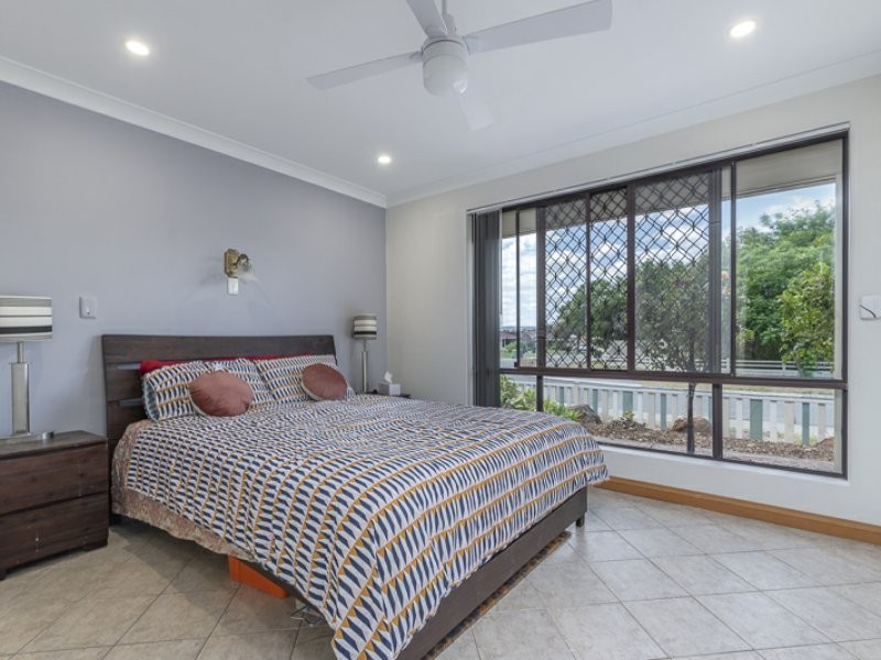 1 Knightsbridge Way, Thornlie WA 6108