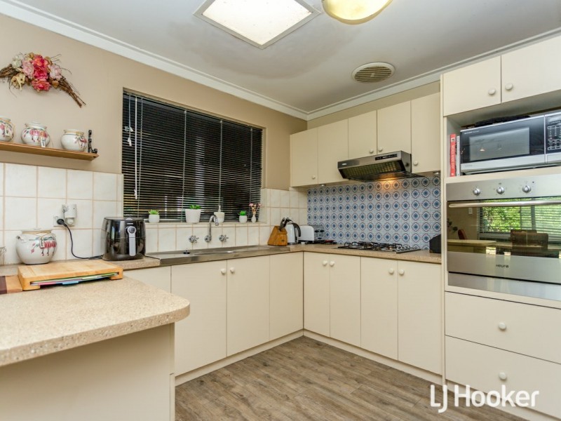 31 Cortis Way, Langford WA 6147