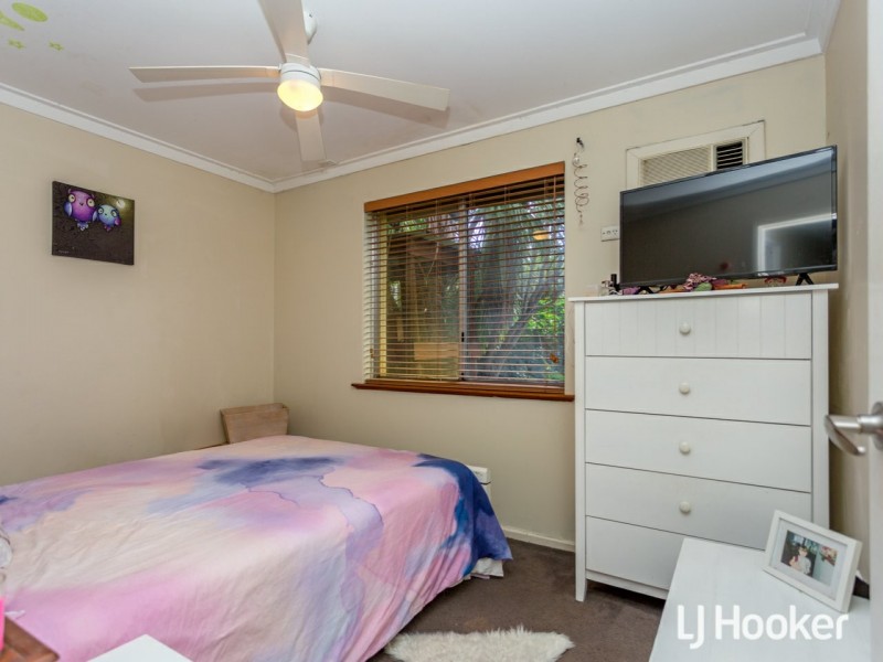 31 Cortis Way, Langford WA 6147