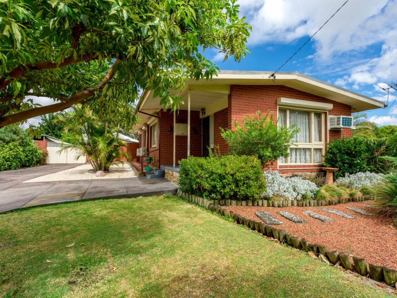24 Birrel Place, Gosnells WA 6110