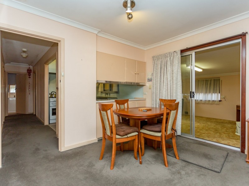 24 Birrel Place, Gosnells WA 6110