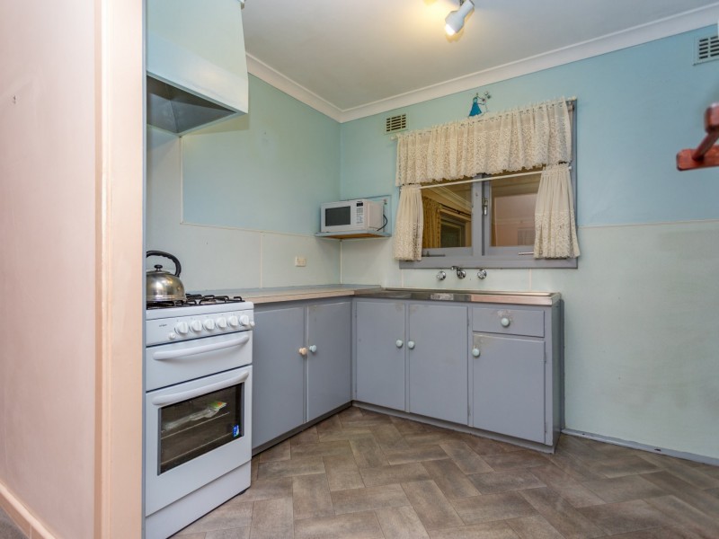 24 Birrel Place, Gosnells WA 6110