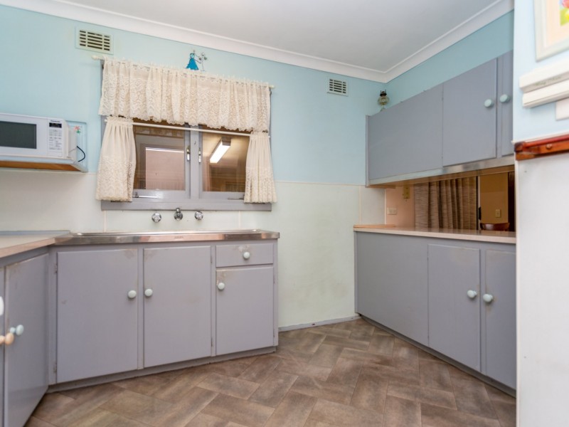 24 Birrel Place, Gosnells WA 6110