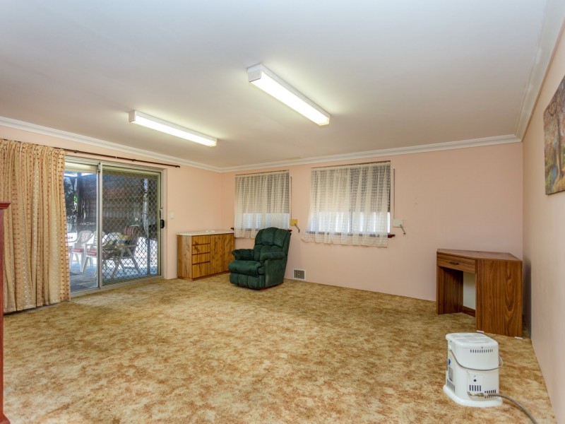 24 Birrel Place, Gosnells WA 6110
