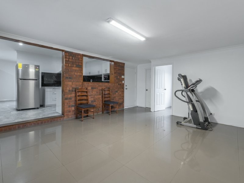 15 Parer Close, Thornlie WA 6108