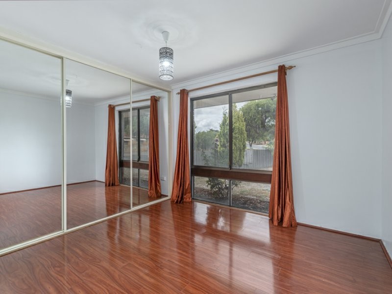 15 Parer Close, Thornlie WA 6108