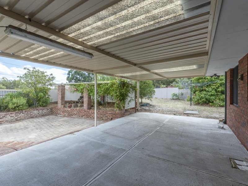15 Parer Close, Thornlie WA 6108
