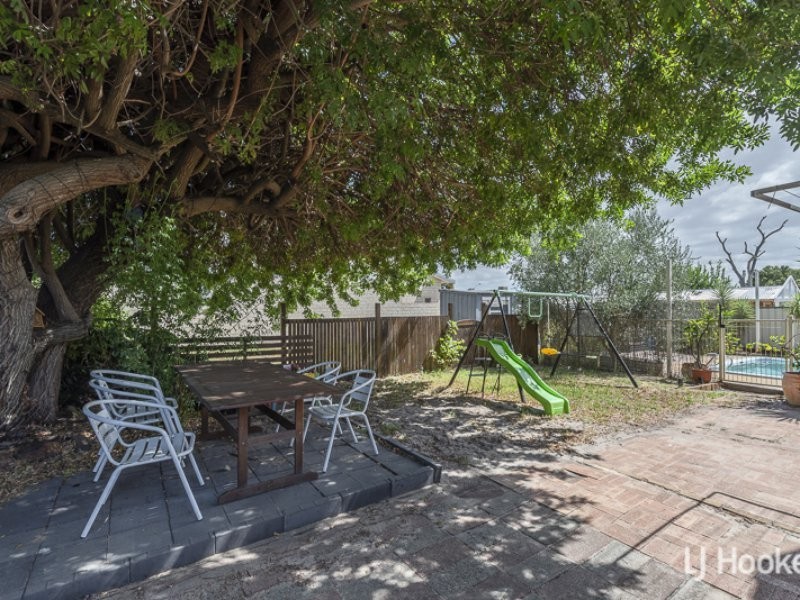 23 Anderson Way, Thornlie WA 6108