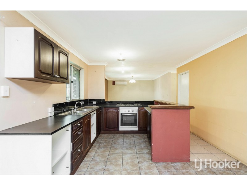 6 Collins Court, High Wycombe WA 6057