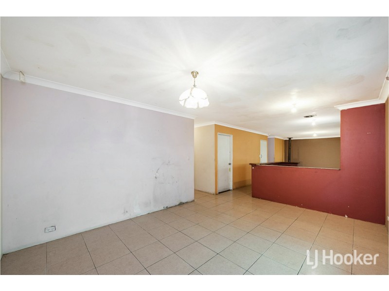 6 Collins Court, High Wycombe WA 6057