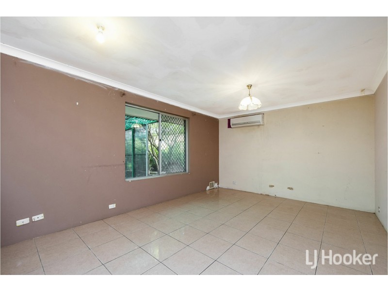 6 Collins Court, High Wycombe WA 6057