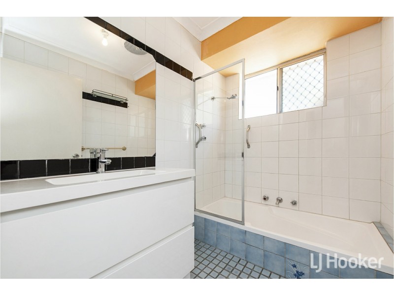 6 Collins Court, High Wycombe WA 6057