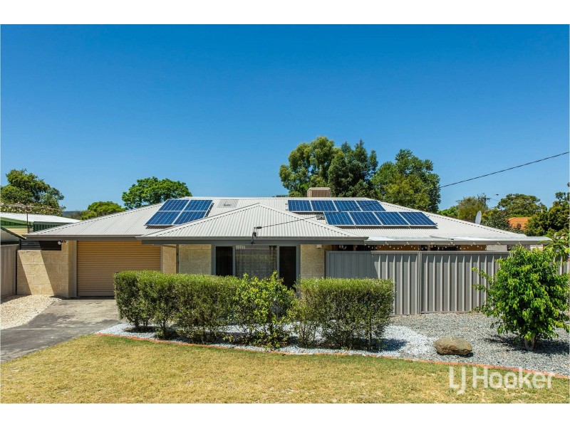 10 Newborough Place, Huntingdale WA 6110