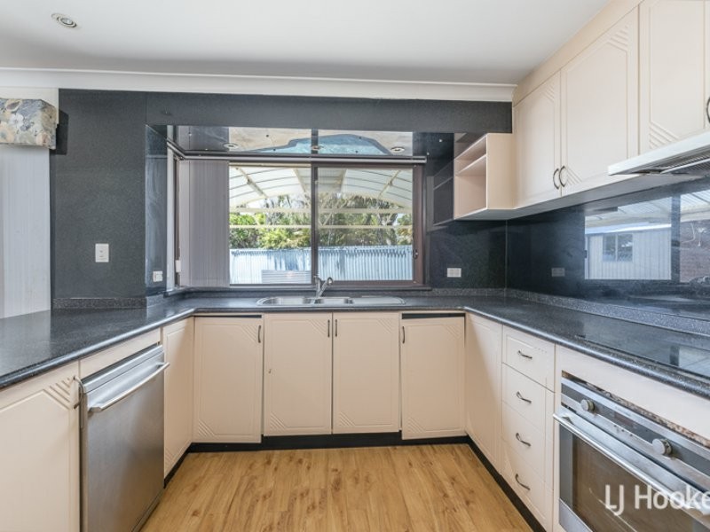 40 Shearwater Way, Gosnells WA 6110