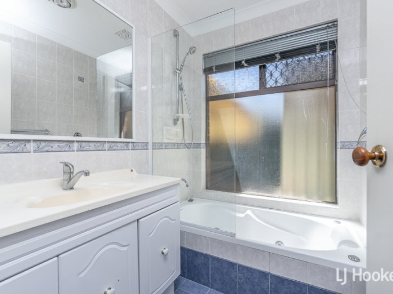 40 Shearwater Way, Gosnells WA 6110