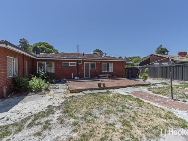 19 Marlow Way, Thornlie WA 6108