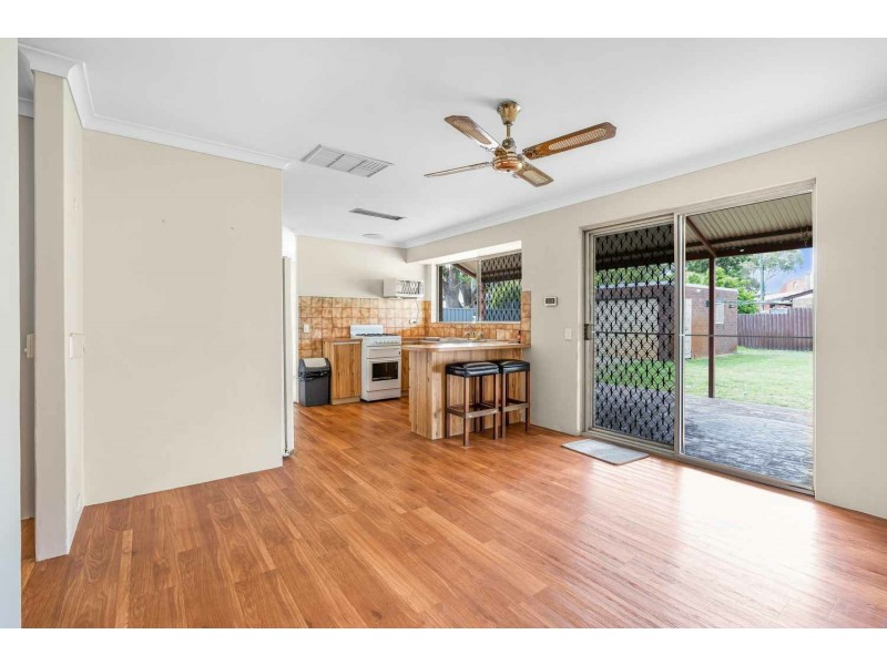 18 Dionne Place, Gosnells WA 6110