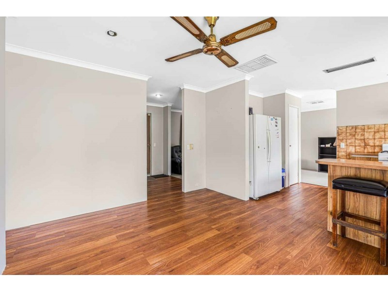 18 Dionne Place, Gosnells WA 6110