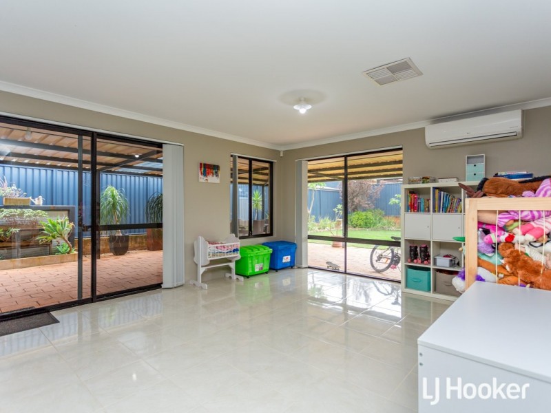 15 Bunya Green, Byford WA 6122