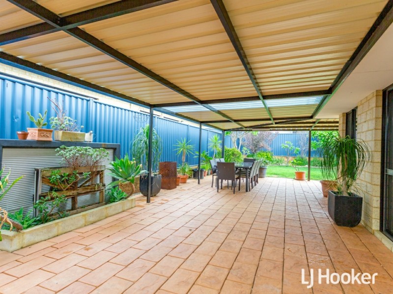 15 Bunya Green, Byford WA 6122