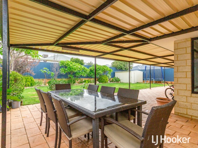 15 Bunya Green, Byford WA 6122