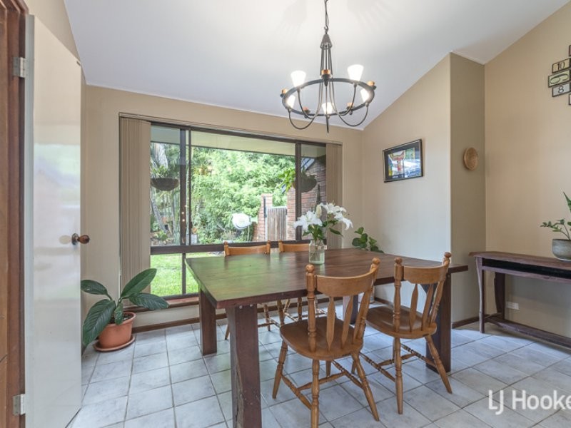 16 Grenadier Drive, Thornlie WA 6108