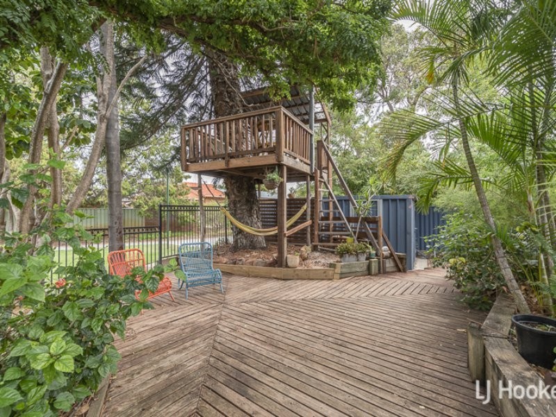 16 Grenadier Drive, Thornlie WA 6108