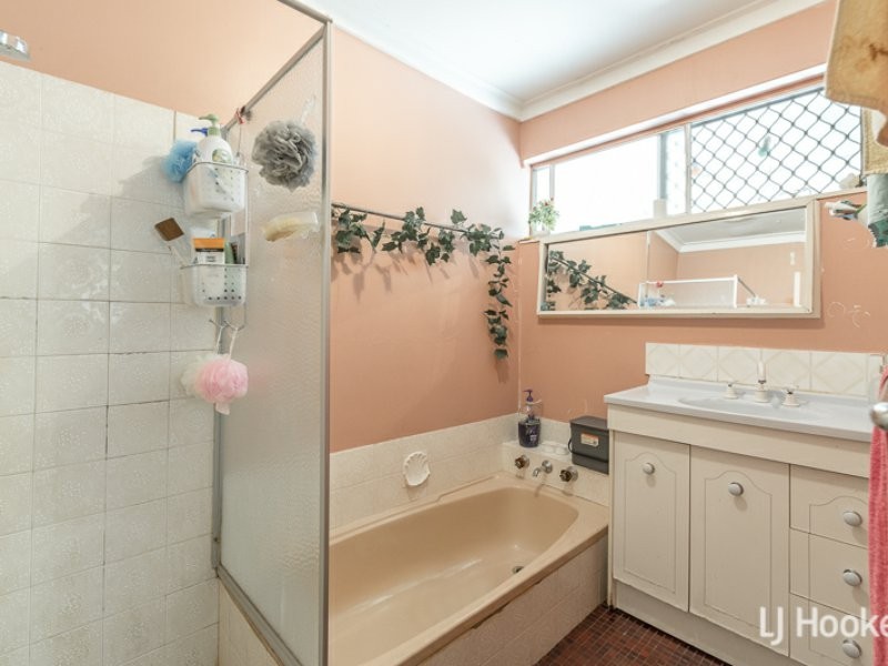 5 Kettering Way, Huntingdale WA 6110