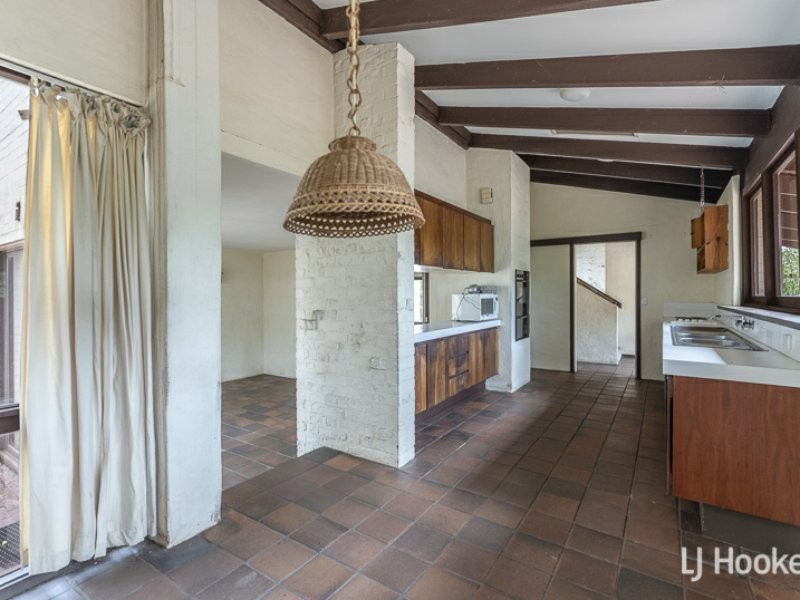 15 Michael Road, Roleystone WA 6111