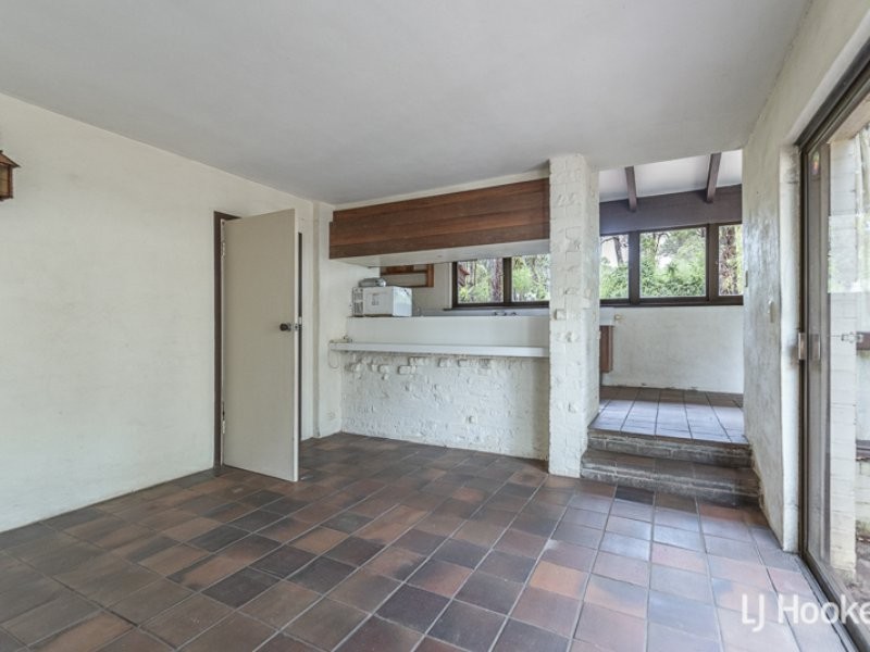 15 Michael Road, Roleystone WA 6111