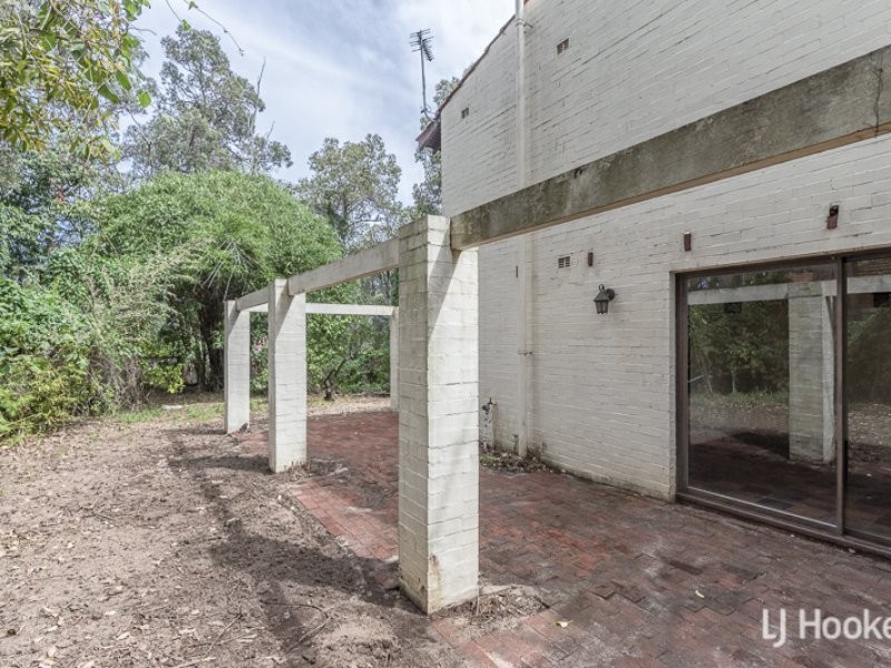 15 Michael Road, Roleystone WA 6111