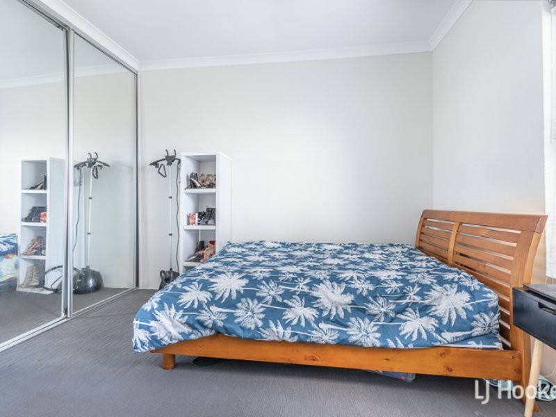 5/15 Debenham Street, Thornlie WA 6108