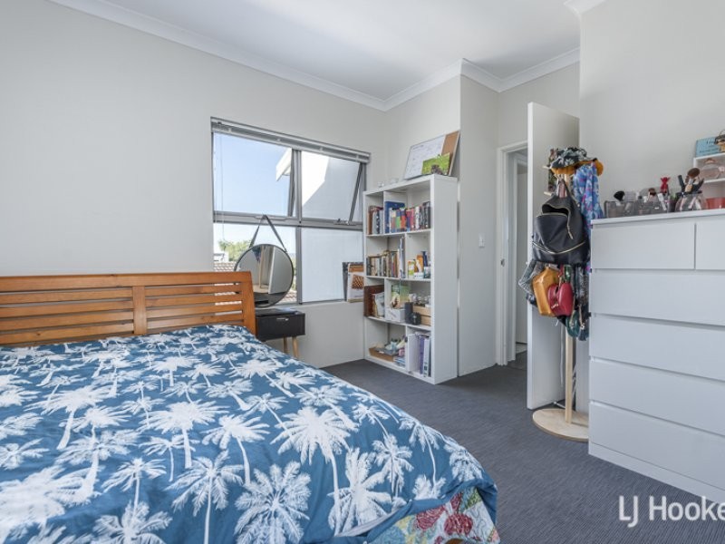 5/15 Debenham Street, Thornlie WA 6108