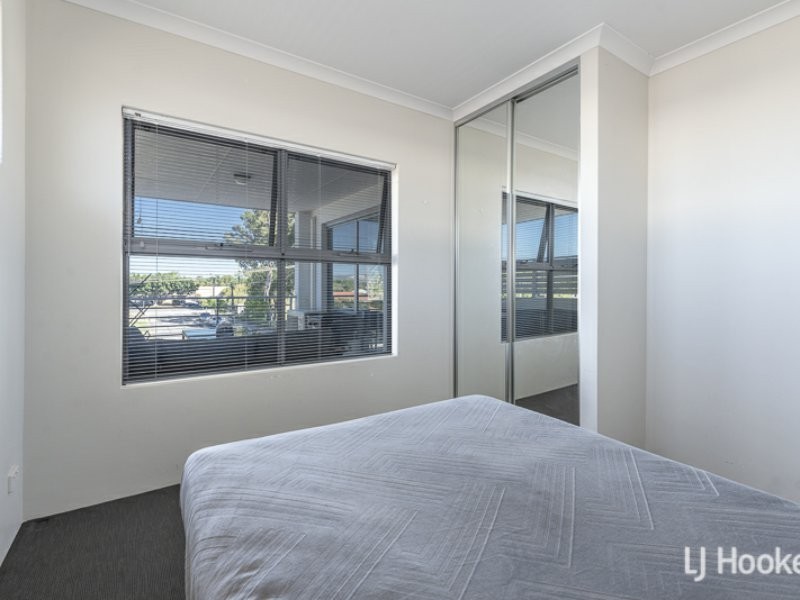 5/15 Debenham Street, Thornlie WA 6108