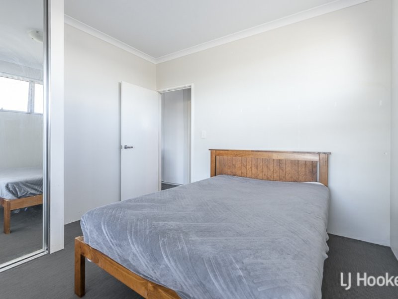 5/15 Debenham Street, Thornlie WA 6108