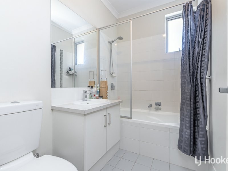 5/15 Debenham Street, Thornlie WA 6108